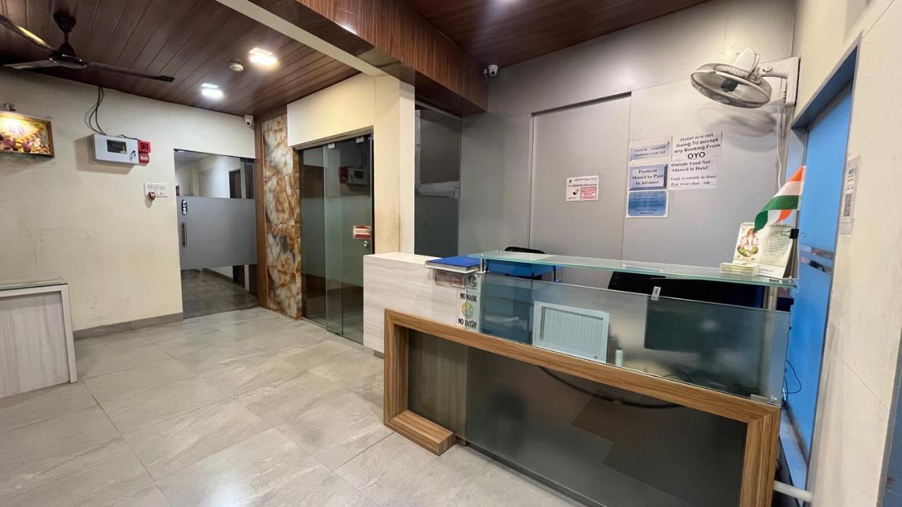 U Life Hotel Bombay Exterior foto